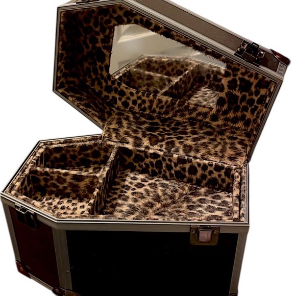 **🦇ON HOLD🦇 FOR @LIALEON365** - Picture 3 of 4